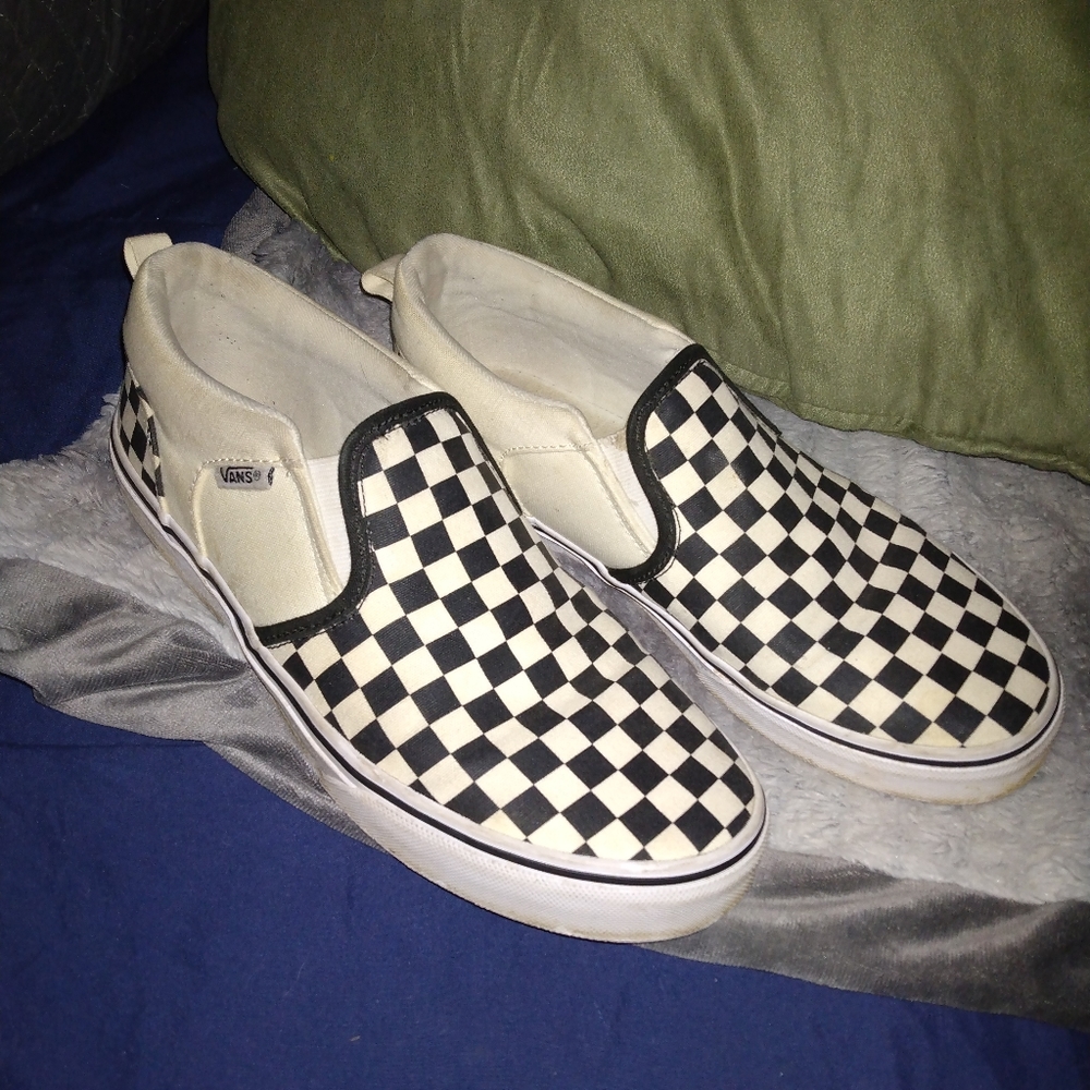 Checkard vans - Picture 4 of 4
